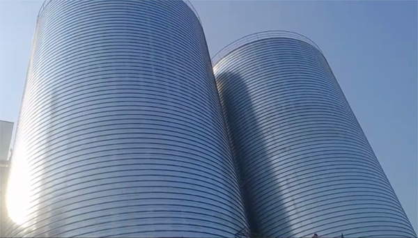 察哈尔右翼前2座混凝土高架卷板仓